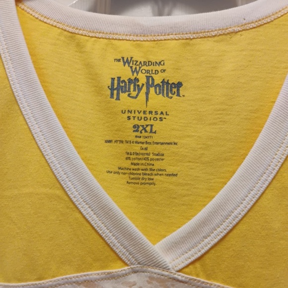 NWT Universal Studios Harry Potter Hufflepuff TShirt Sheer Yellow White Size 2XL - Picture 4 of 6